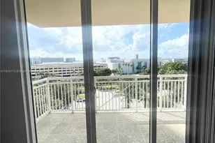 19501 W Country Club Dr, Aventura, FL 33180 - Photo 13