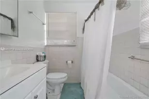 52 E 50th Pl, Hialeah, FL 33013 - Photo 17