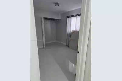 11465 NW 88th Ct, Hialeah Gardens, FL 33018 - Photo 9