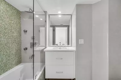 6301 Collins Ave #1903, Miami Beach, FL 33141 - Photo 25