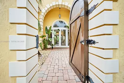 14211 Sunset Ln, Southwest Ranches, FL 33330 - Photo 3