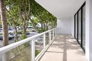 3701 N Country Club Dr, Aventura, FL 33180 - Photo 7