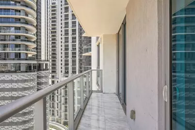 1100 S Miami Ave #1609, Miami, FL 33130 - Photo 27
