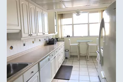 100 Golden Isles Dr #706, Hallandale Beach, FL 33009 - Photo 15