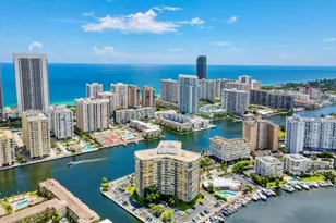 100 Golden Isles Dr, Hallandale Beach, FL 33009 - Photo 33