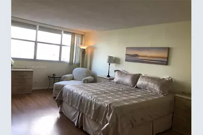 100 Golden Isles Dr #706, Hallandale Beach, FL 33009 - Photo 29