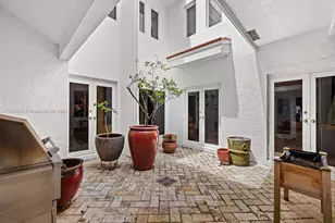 20251 W Oakhaven Cir, Miami, FL 33179 - Photo 15