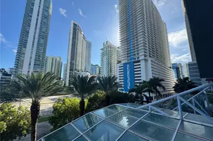 1155 Brickell Bay Dr, Miami, FL 33131 - Photo 21