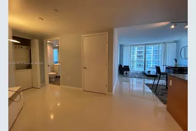 475 Brickell Ave #4409, Miami, FL 33131 - Photo 3