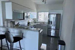 601 NE 36th St, Miami, FL 33137 - Photo 3