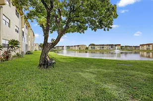 8880 Sunrise Lakes Blvd, Sunrise, FL 33322 - Photo 35
