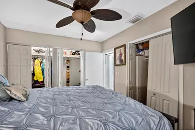 3581 W 2nd Ave, Hialeah, FL 33012 - Photo 9