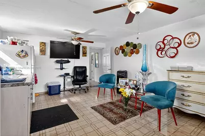 3581 W 2nd Ave, Hialeah, FL 33012 - Photo 17