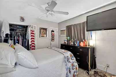 3581 W 2nd Ave, Hialeah, FL 33012 - Photo 15