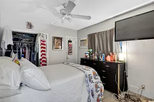 3581 W 2nd Ave, Hialeah, FL 33012 - Photo 15