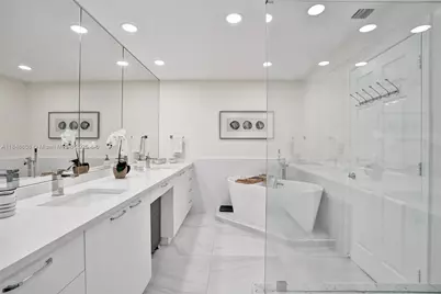 3700 Island Blvd #C206, Aventura, FL 33160 - Photo 27