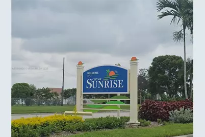9731 NW 24th Pl, Sunrise, FL 33322 - Photo 31