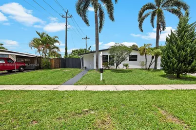 3711 SW 58th Ave, Davie, FL 33314 - Photo 1
