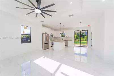433 Rayford St, Lehigh Acres, FL 33974 - Photo 5