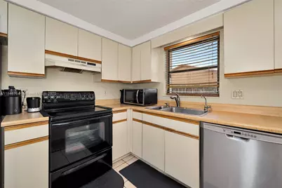 7921 NW 90th Ave, Tamarac, FL 33321 - Photo 17