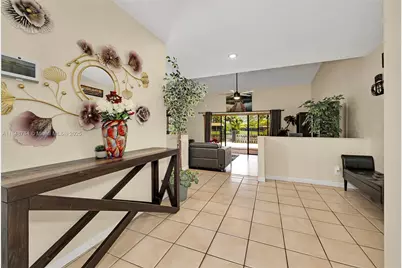 7921 NW 90th Ave, Tamarac, FL 33321 - Photo 9