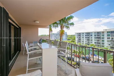 1800 NE 114th St #511, Miami, FL 33181 - Photo 3