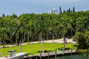 1800 NE 114th St, Miami, FL 33181 - Photo 19