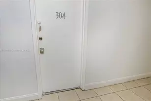 9001 SW 77th Ave, Miami, FL 33156 - Photo 1