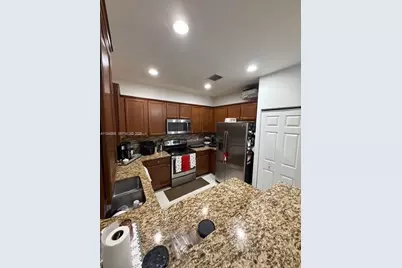 11290 NW 88th Ter, Doral, FL 33178 - Photo 35