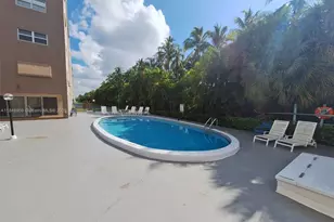 200 NE 14th Ave, Hallandale Beach, FL 33009 - Photo 11