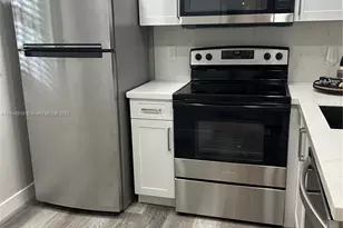 9450 Poinciana Pl, Davie, FL 33324 - Photo 9