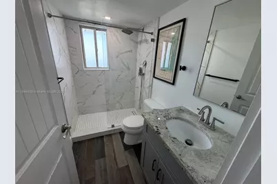 1700 NW N River Dr #704, Miami, FL 33125 - Photo 17