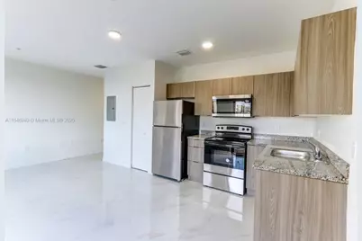 339 W 78th Road #203, Hialeah, FL 33014 - Photo 17