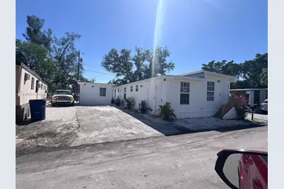 9674 NW 10th Ave, Miami, FL 33150 - Photo 3