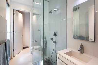 3175 Washington St, Miami, FL 33133 - Photo 25