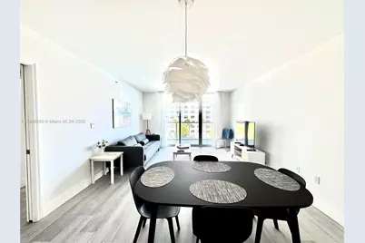 1155 Brickell Bay Dr #906, Miami, FL 33131 - Photo 3