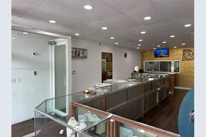 140 Hialeah Dr, Hialeah, FL 33010 - Photo 15