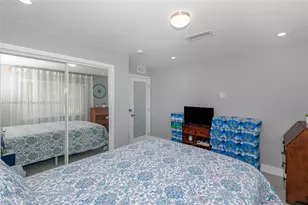 1631 NE 114th St, Miami, FL 33181 - Photo 15