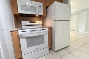 2415 NW 16th St Rd, Miami, FL 33125 - Photo 9