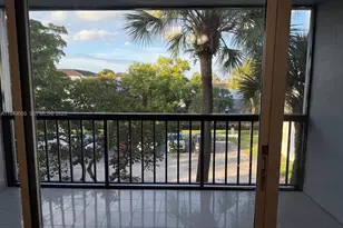 10825 SW 112th Ave, Miami, FL 33176 - Photo 15