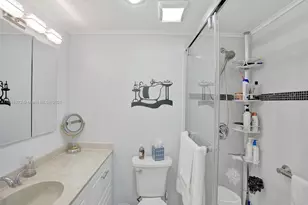 5860 NW 44th St, Lauderhill, FL 33319 - Photo 29