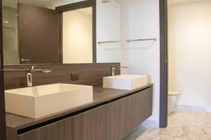 1000 Brickell Plaza, Miami, FL 33131 - Photo 7