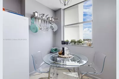 4330 Hillcrest Dr #519, Hollywood, FL 33021 - Photo 13
