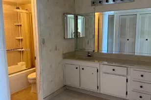 20505 E Country Club Dr, Aventura, FL 33180 - Photo 13