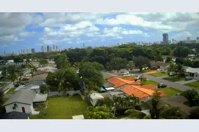 204 SW 7th Ave, Hallandale Beach, FL 33009 - Photo 41
