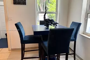 204 SW 7th Ave, Hallandale Beach, FL 33009 - Photo 9