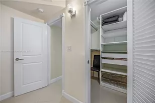 3001 S Ocean Dr, Hollywood, FL 33019 - Photo 31