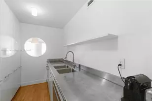 100 Lincoln Rd, Miami Beach, FL 33139 - Photo 9