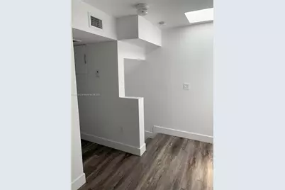 450 SW 3rd St #10, Miami, FL 33130 - Photo 13