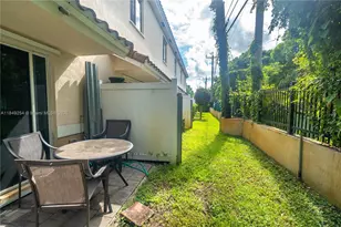 2820 NW 180th St, Miami Gardens, FL 33056 - Photo 27